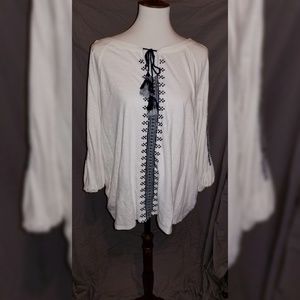 Fabulous Summer Top, Cold Shoulder, Chicos Size 3